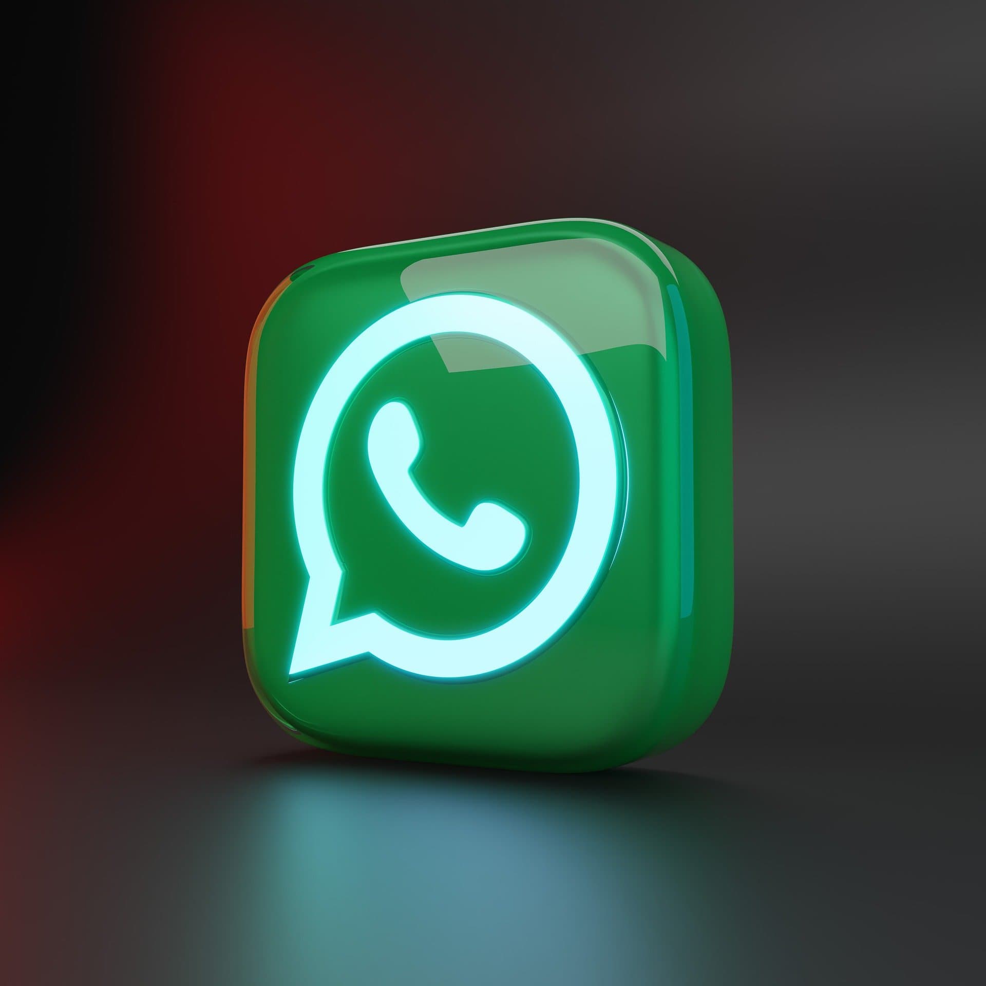 Intégrations Twilio et WhatsApp pour le suivi